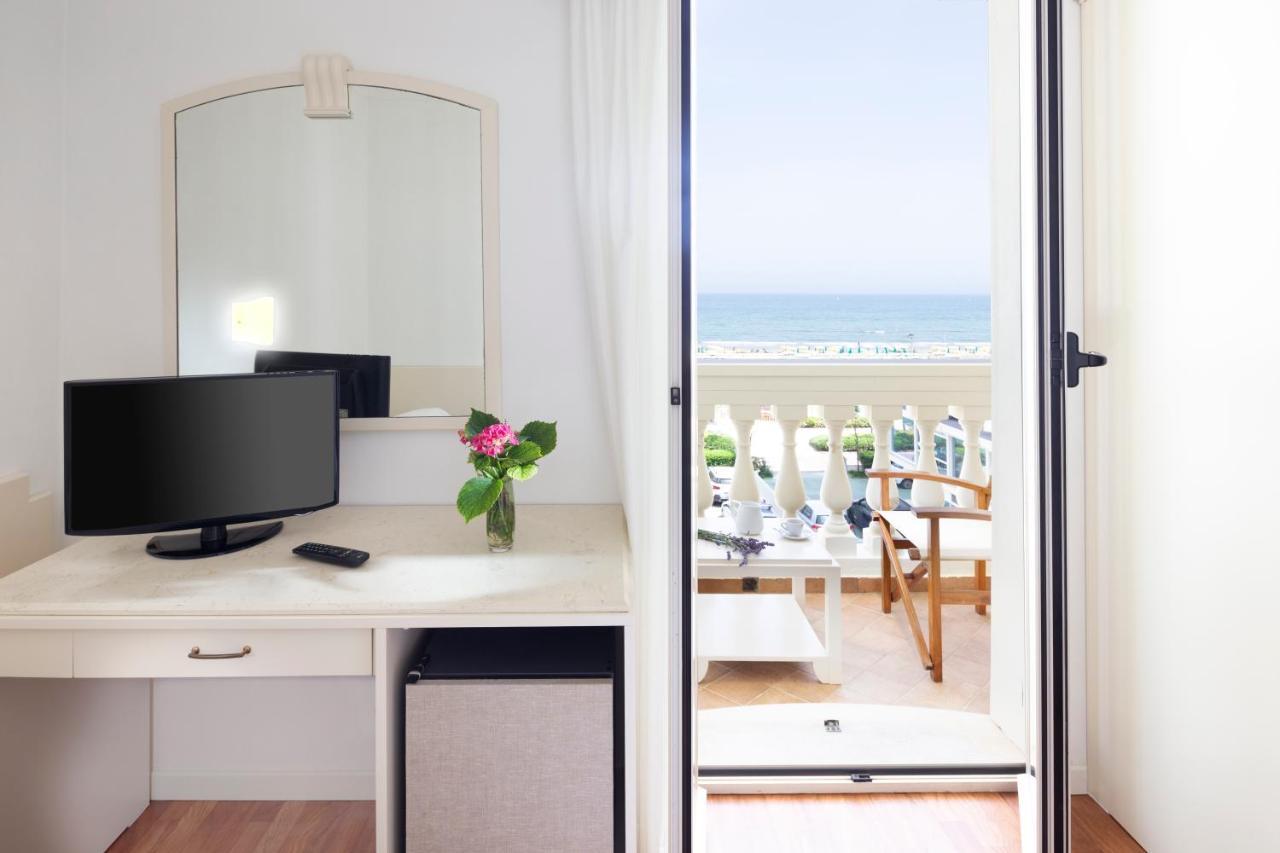 Novecento Suite Hotel Riccione Kültér fotó