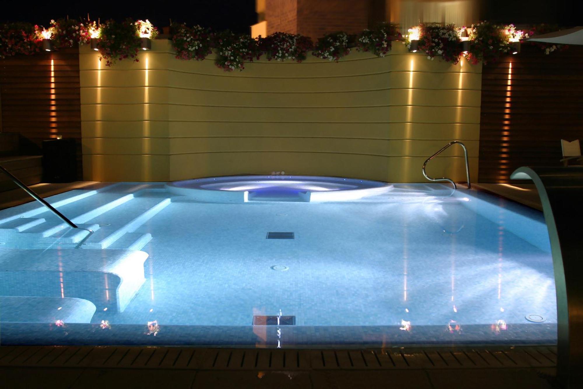 Novecento Suite Hotel Riccione Kültér fotó