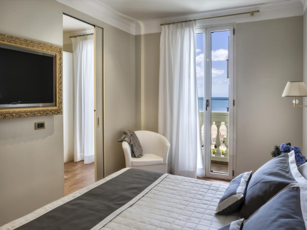 Novecento Suite Hotel Riccione Kültér fotó
