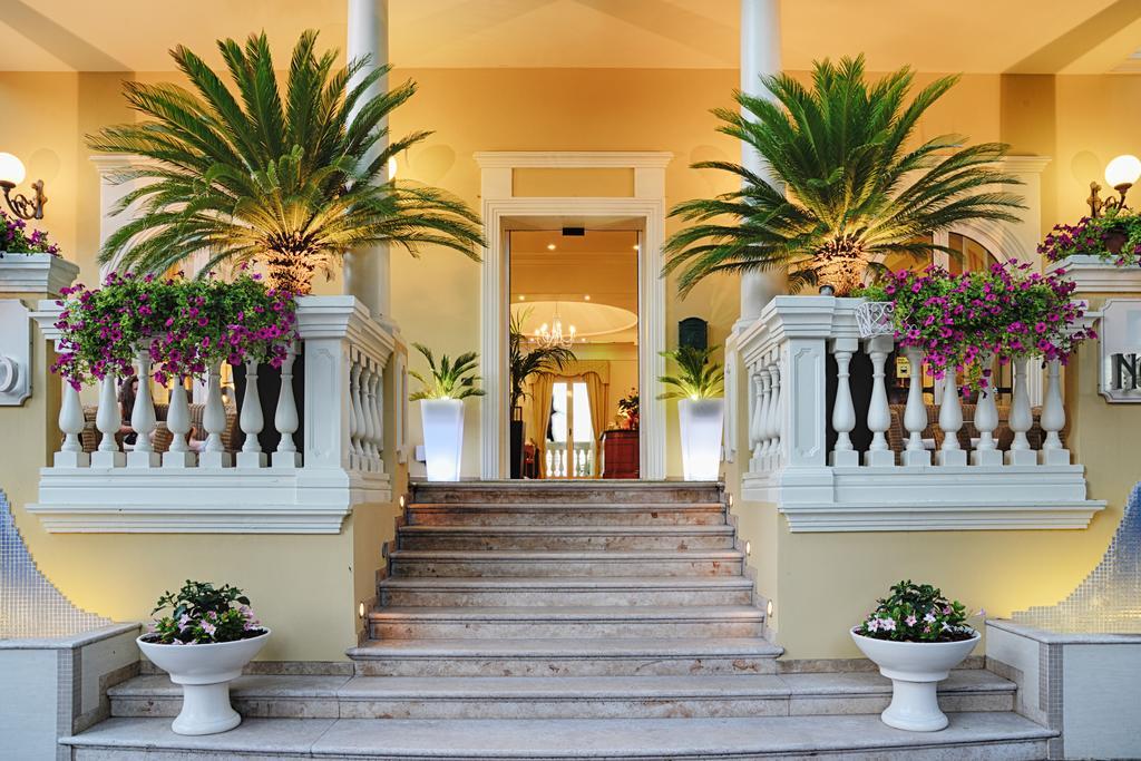 Novecento Suite Hotel Riccione Kültér fotó